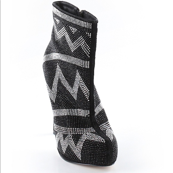 Gorgeous rhinestone Aldo ankle booties - Picture 1 of 2